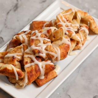 CINNAMON KNOTS